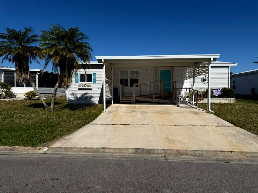 8204 Lemonwood Dr a Ellenton, FL Mobile or Manufactured Home for Sale